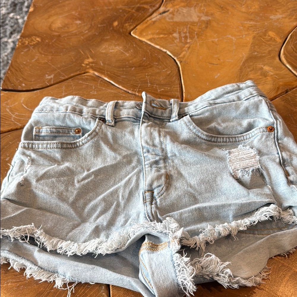H&M Divided: Light Blue Distressed Denim Shorts